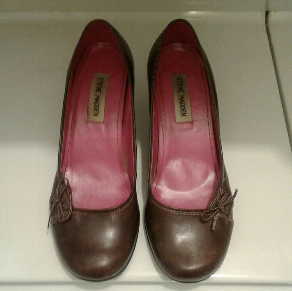 Steve Madden Brown Pumps